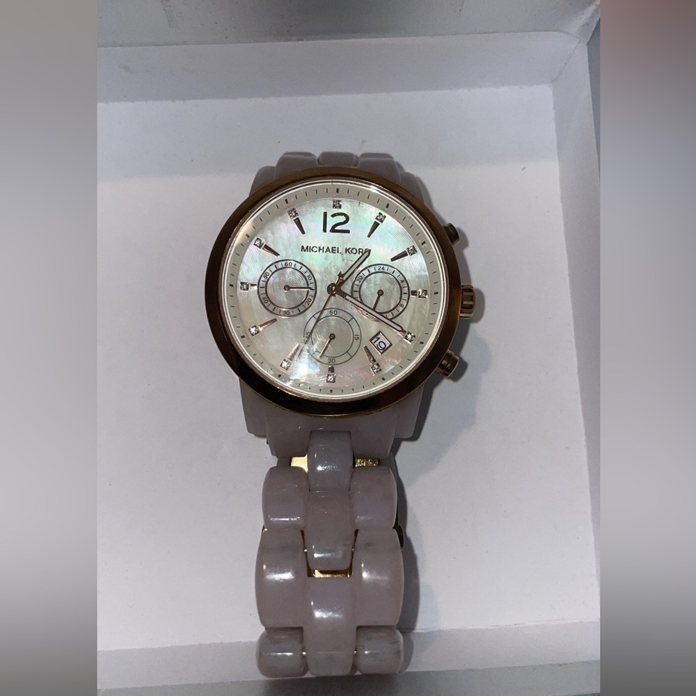 Michael Kors Lavender woman’s watch